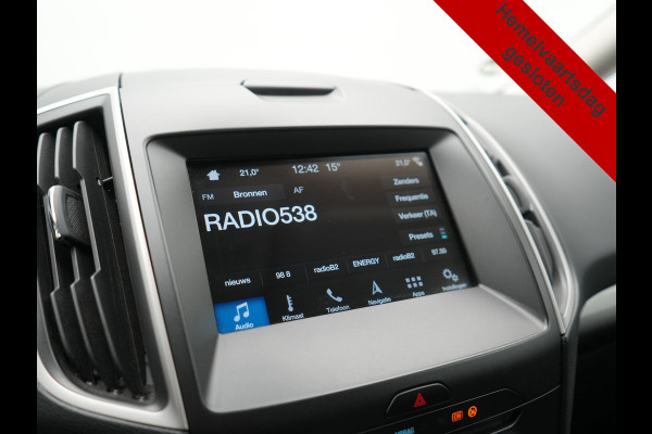 Ford Galaxy 2.0 Titanium Automaat 7 Persoons 241pk | Camera | Apple Carplay | Voorstoelen Verwarmd | Cruise Control | LED Koplampen | Navigatie |