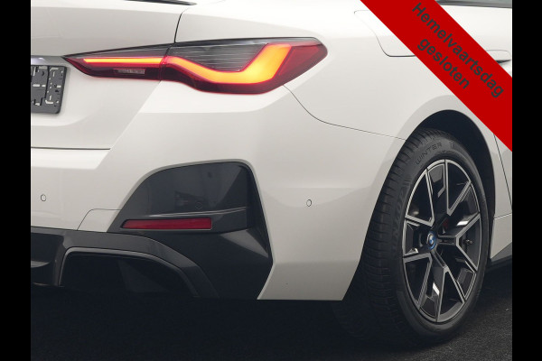 BMW i4 eDrive35 M Sport 70 kWh 286pk Dealer O.H | Trekhaak Af Fabriek | Adaptive Cruise | 360 Camera | Alcantara Sportstoelen Verwarmd | Widescreen Navi | Apple Carplay | Virtual | DAB | 18" L.M |