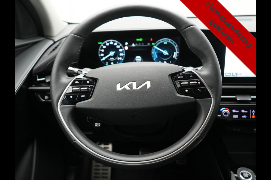 Kia Niro 1.6 GDi ExecutiveLine PHEV 182pk Dealer O.H. | Trekhaak Afn. | Adaptive Cruise | Head Up | Lederen Sportstoelen Memory & Ventilatie | Harman & Kardon | Camera | Stoelen & Stuur Verwarmd | Blis | Apple Carplay | DAB | Plug In Hybrid |