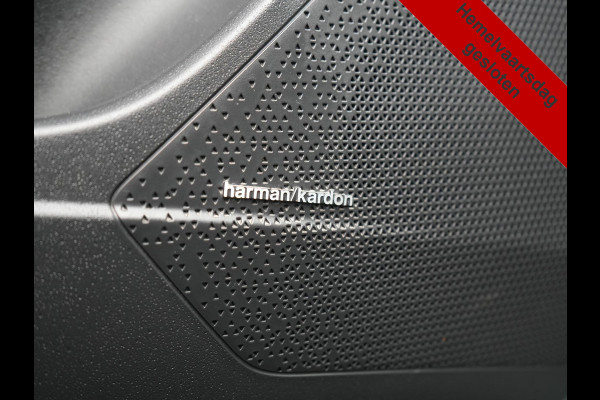 Kia Niro 1.6 GDi ExecutiveLine PHEV 182pk Dealer O.H. | Trekhaak Afn. | Adaptive Cruise | Head Up | Lederen Sportstoelen Memory & Ventilatie | Harman & Kardon | Camera | Stoelen & Stuur Verwarmd | Blis | Apple Carplay | DAB | Plug In Hybrid |