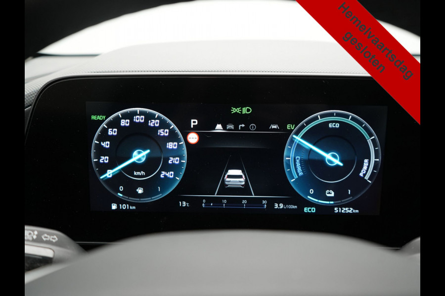Kia Niro 1.6 GDi ExecutiveLine PHEV 182pk Dealer O.H. | Trekhaak Afn. | Adaptive Cruise | Head Up | Lederen Sportstoelen Memory & Ventilatie | Harman & Kardon | Camera | Stoelen & Stuur Verwarmd | Blis | Apple Carplay | DAB | Plug In Hybrid |