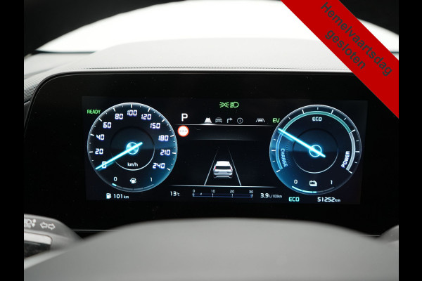 Kia Niro 1.6 GDi ExecutiveLine PHEV 182pk Dealer O.H. | Trekhaak Afn. | Adaptive Cruise | Head Up | Lederen Sportstoelen Memory & Ventilatie | Harman & Kardon | Camera | Stoelen & Stuur Verwarmd | Blis | Apple Carplay | DAB | Plug In Hybrid |