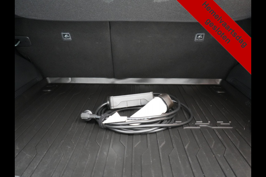 Kia Niro 1.6 GDi ExecutiveLine PHEV 182pk Dealer O.H. | Trekhaak Afn. | Adaptive Cruise | Head Up | Lederen Sportstoelen Memory & Ventilatie | Harman & Kardon | Camera | Stoelen & Stuur Verwarmd | Blis | Apple Carplay | DAB | Plug In Hybrid |