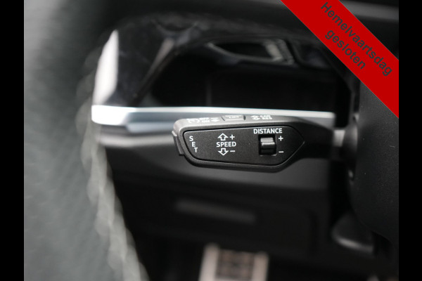 Audi Q3 45 TFSI e S-Line PHEV 245pk Dealer O.H Adaptive Cruise | Camera | Blis | S-line Interieur | Lederen Sportstoelen Verwarmd | Sportstuur | Navigatie | Virtual | DAB | 17"L.M |