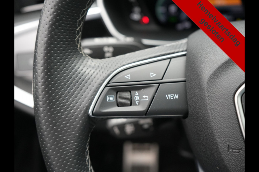 Audi Q3 45 TFSI e S-Line PHEV 245pk Dealer O.H Adaptive Cruise | Camera | Blis | S-line Interieur | Lederen Sportstoelen Verwarmd | Sportstuur | Navigatie | Virtual | DAB | 17"L.M |