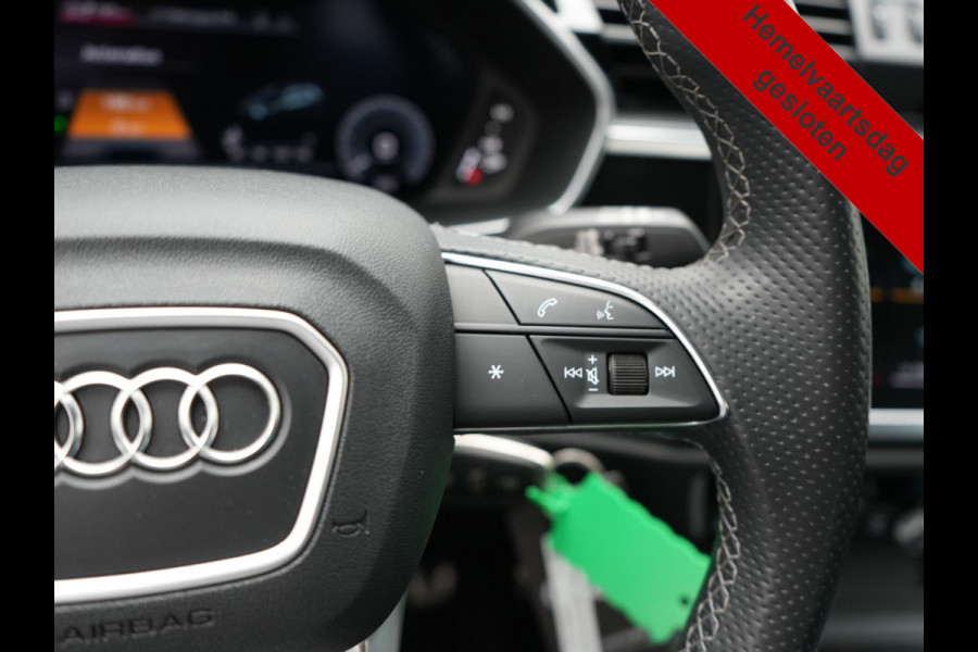 Audi Q3 45 TFSI e S-Line PHEV 245pk Dealer O.H Adaptive Cruise | Camera | Blis | S-line Interieur | Lederen Sportstoelen Verwarmd | Sportstuur | Navigatie | Virtual | DAB | 17"L.M |