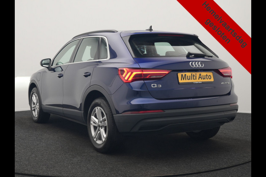 Audi Q3 45 TFSI e S-Line PHEV 245pk Dealer O.H Adaptive Cruise | Camera | Blis | S-line Interieur | Lederen Sportstoelen Verwarmd | Sportstuur | Navigatie | Virtual | DAB | 17"L.M |