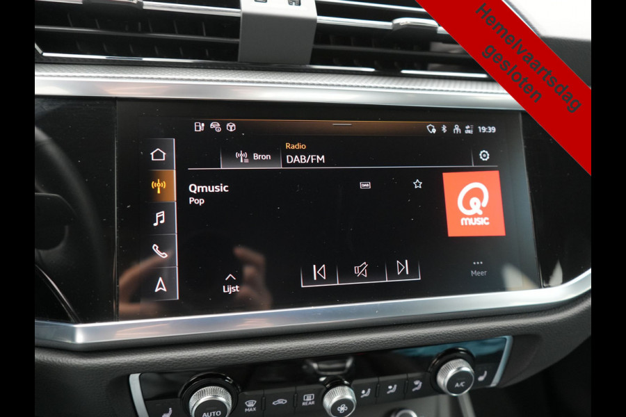 Audi Q3 45 TFSI e S-Line PHEV 245pk Dealer O.H Adaptive Cruise | Camera | Blis | S-line Interieur | Lederen Sportstoelen Verwarmd | Sportstuur | Navigatie | Virtual | DAB | 17"L.M |