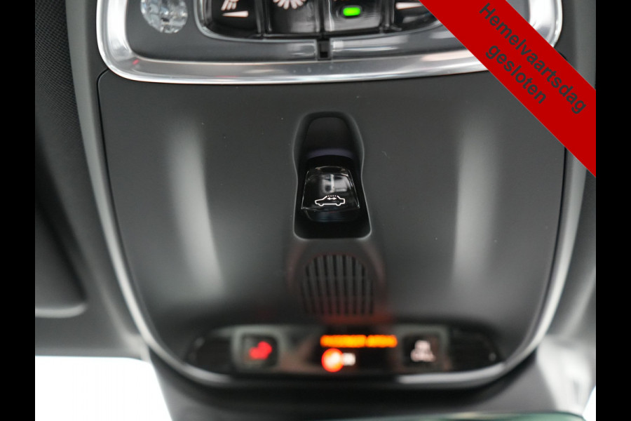 Volvo V60 T6 Recharge AWD R-Design PHEV 340pk Dealer O.H | Trekhaak Af Fabriek | Panodak | Harman / Kardon | Lederen Sportstoelen Memory & Ventilatie | Camera | Keyless | Stuur & Stoelen Verwarmd | Apple Carplay | Virtual | Navigatie | Cruise Control | DAB+ | 18" L.M | Plug In Hybrid |