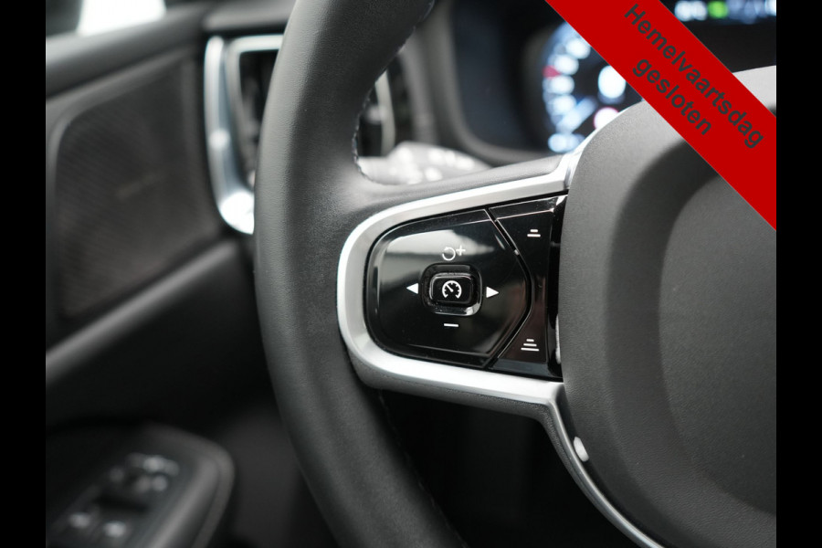 Volvo V60 T6 Recharge AWD R-Design PHEV 340pk Dealer O.H | Trekhaak Af Fabriek | Panodak | Harman / Kardon | Lederen Sportstoelen Memory & Ventilatie | Camera | Keyless | Stuur & Stoelen Verwarmd | Apple Carplay | Virtual | Navigatie | Cruise Control | DAB+ | 18" L.M | Plug In Hybrid |