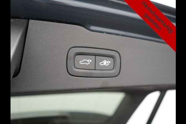Volvo V60 T6 Recharge AWD R-Design PHEV 340pk Dealer O.H | Trekhaak Af Fabriek | Panodak | Harman / Kardon | Lederen Sportstoelen Memory & Ventilatie | Camera | Keyless | Stuur & Stoelen Verwarmd | Apple Carplay | Virtual | Navigatie | Cruise Control | DAB+ | 18" L.M | Plug In Hybrid |
