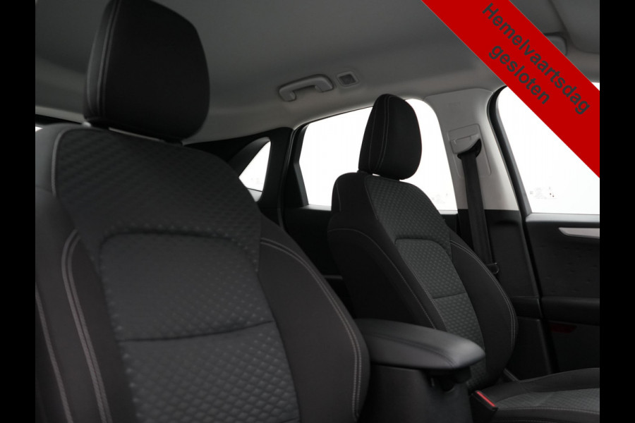Ford Kuga 1.5 Ecoboost 150pk Dealer O.H | 1800kg Trekgewicht | LED Koplampen | Navigatie | Stoelen & Stuur Verwarmd | Apple Carplay | DAB |