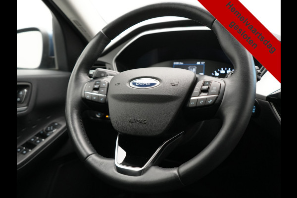 Ford Kuga 1.5 Ecoboost 150pk Dealer O.H | 1800kg Trekgewicht | LED Koplampen | Navigatie | Stoelen & Stuur Verwarmd | Apple Carplay | DAB |
