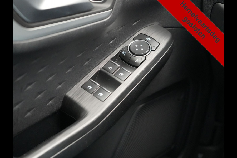 Ford Kuga 1.5 Ecoboost 150pk Dealer O.H | 1800kg Trekgewicht | LED Koplampen | Navigatie | Stoelen & Stuur Verwarmd | Apple Carplay | DAB |