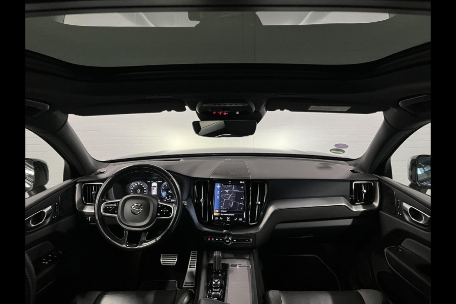 Volvo XC60 2.0 B5 R-Design Trekhaak | Adapt. cruise | Open dak | 360 camera | Head-up | Memory | Stuur-/stoelverwarming