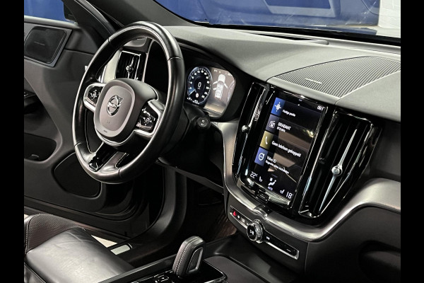 Volvo XC60 2.0 B5 R-Design Trekhaak | Adapt. cruise | Open dak | 360 camera | Head-up | Memory | Stuur-/stoelverwarming