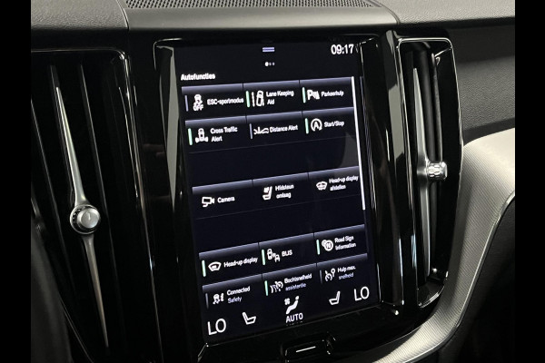 Volvo XC60 2.0 B5 R-Design Trekhaak | Adapt. cruise | Open dak | 360 camera | Head-up | Memory | Stuur-/stoelverwarming