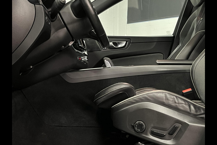 Volvo XC60 2.0 B5 R-Design Trekhaak | Adapt. cruise | Open dak | 360 camera | Head-up | Memory | Stuur-/stoelverwarming