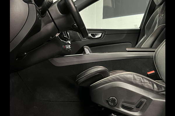 Volvo XC60 2.0 B5 R-Design Trekhaak | Adapt. cruise | Open dak | 360 camera | Head-up | Memory | Stuur-/stoelverwarming
