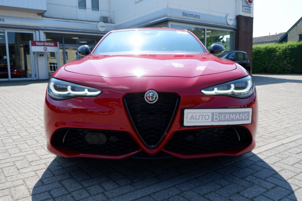Alfa Romeo Giulia 2.0 Turbo 280 PK Competizione Q4 AWD / INCL 12mnd BOVAG