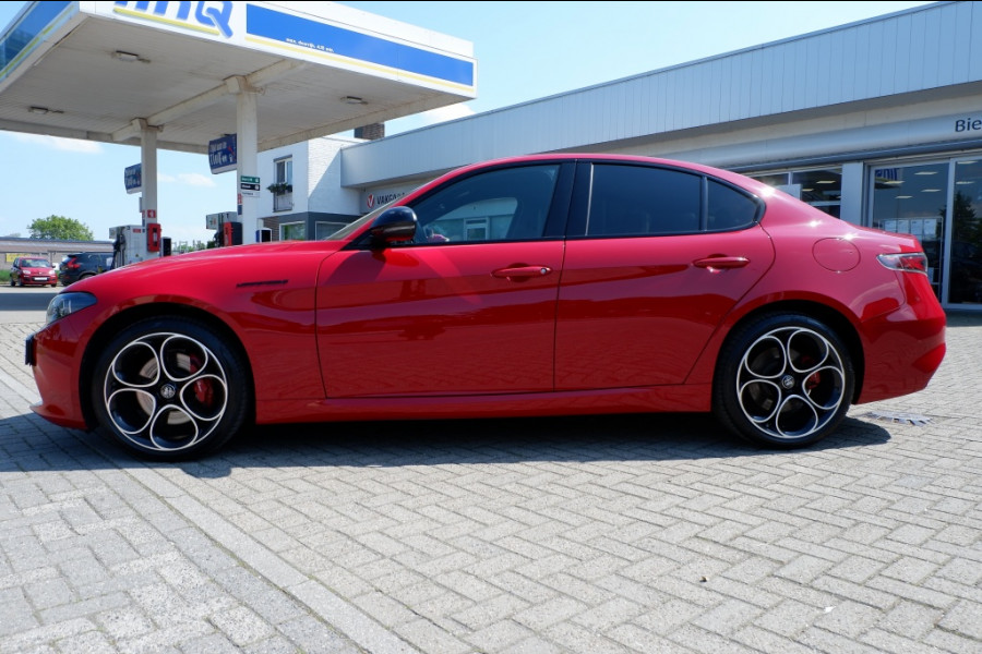 Alfa Romeo Giulia 2.0 Turbo 280 PK Competizione Q4 AWD / INCL 12mnd BOVAG