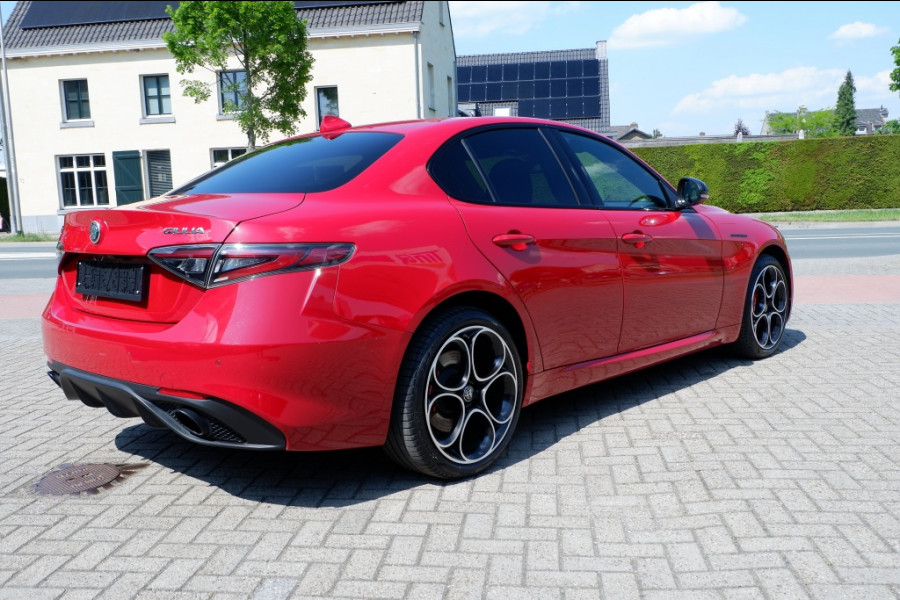 Alfa Romeo Giulia 2.0 Turbo 280 PK Competizione Q4 AWD / INCL 12mnd BOVAG