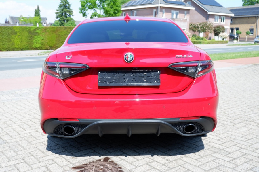 Alfa Romeo Giulia 2.0 Turbo 280 PK Competizione Q4 AWD / INCL 12mnd BOVAG