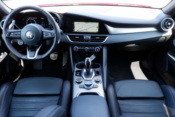 Alfa Romeo Giulia 2.0 Turbo 280 PK Competizione Q4 AWD / INCL 12mnd BOVAG