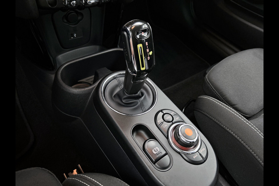 MINI Mini Electric Business Edition 33 kWh (NL-auto, Dealer OndH, Navi, Carplay, Parkeersensoren, Cruise Con, Climate,Etc)
