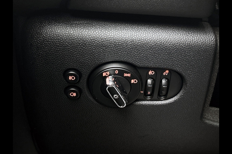 MINI Mini Electric Business Edition 33 kWh (NL-auto, Dealer OndH, Navi, Carplay, Parkeersensoren, Cruise Con, Climate,Etc)