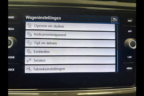 Volkswagen T-Roc 1.0 TSI Sport V-COCKPIT/NAVI/CAM/DAB/CARPLAY/ECC/PDC/CRUISE///