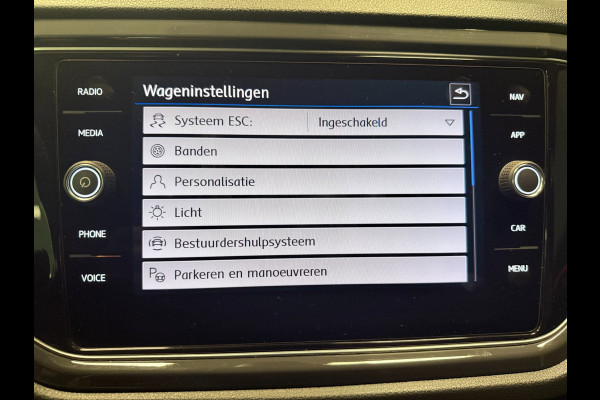Volkswagen T-Roc 1.0 TSI Sport V-COCKPIT/NAVI/CAM/DAB/CARPLAY/ECC/PDC/CRUISE///