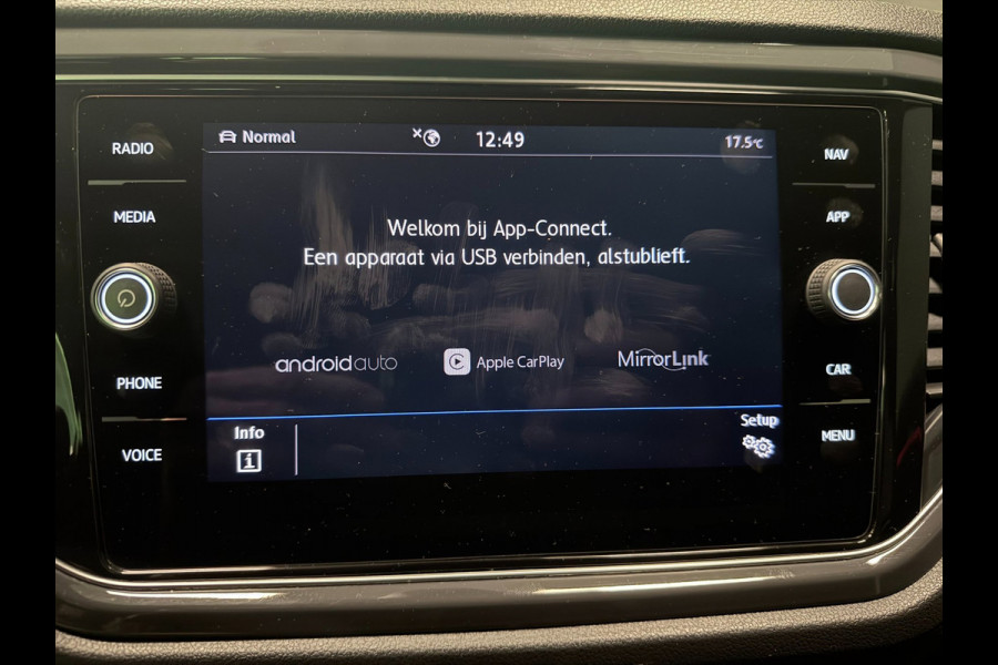 Volkswagen T-Roc 1.0 TSI Sport V-COCKPIT/NAVI/CAM/DAB/CARPLAY/ECC/PDC/CRUISE///