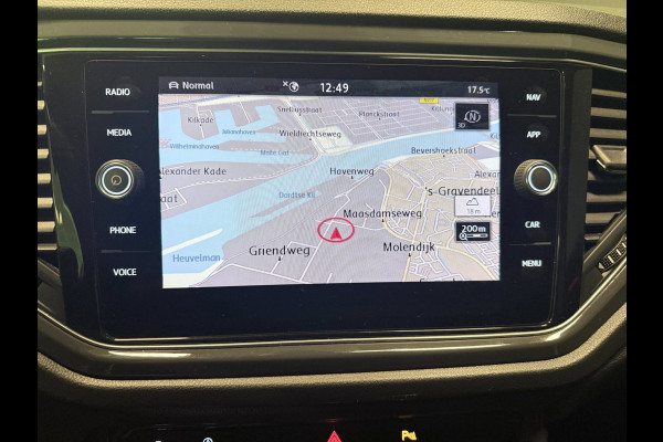 Volkswagen T-Roc 1.0 TSI Sport V-COCKPIT/NAVI/CAM/DAB/CARPLAY/ECC/PDC/CRUISE///
