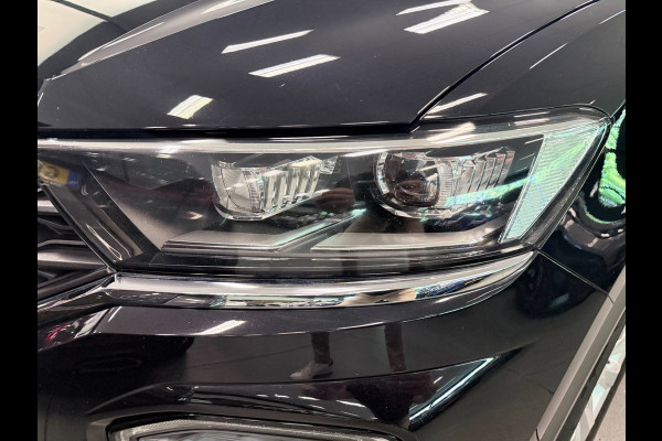Volkswagen T-Roc 1.0 TSI Sport V-COCKPIT/NAVI/CAM/DAB/CARPLAY/ECC/PDC/CRUISE///