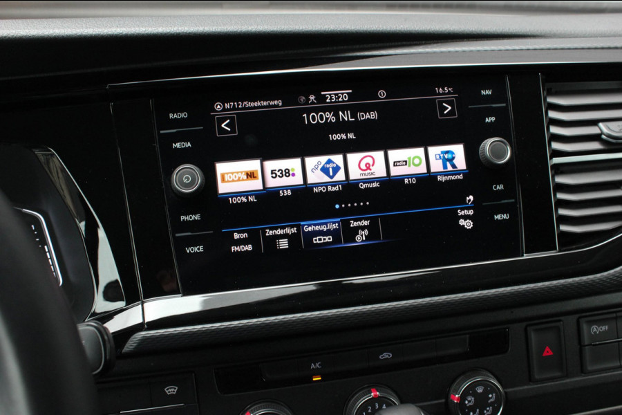 Volkswagen Transporter 2.0 TDI L2H1 150PK JB- EDITION DSG / PDC / VERLAGINGSVEREN / LEDEREN BEKLEDING / FULL / APPLE CARPLAY /NAVI