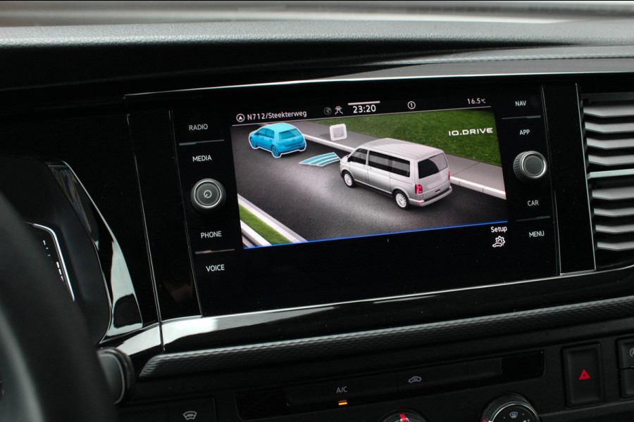 Volkswagen Transporter 2.0 TDI L2H1 150PK JB- EDITION DSG / PDC / VERLAGINGSVEREN / LEDEREN BEKLEDING / FULL / APPLE CARPLAY /NAVI