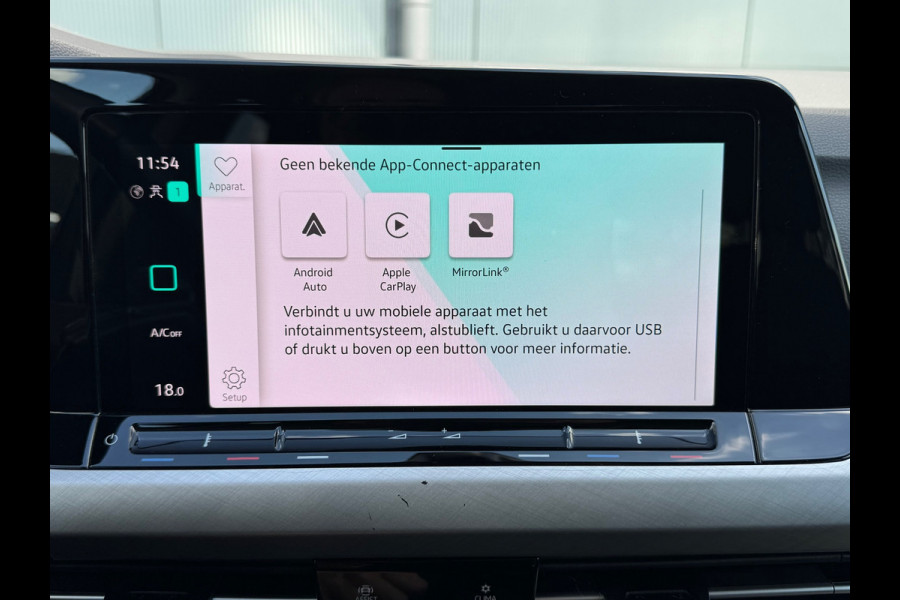 Volkswagen Golf 1.0 TSI Life * Automaat *