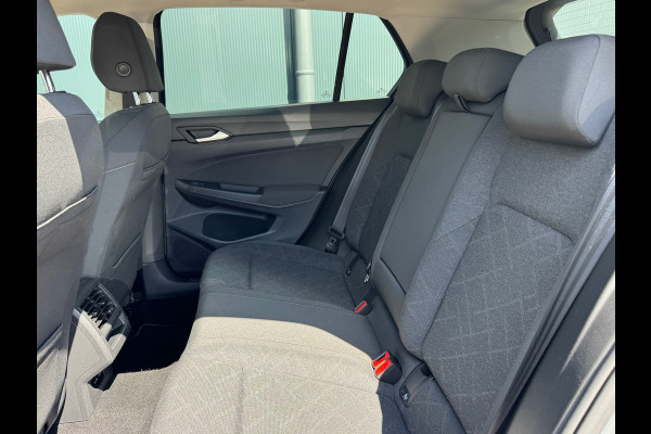 Volkswagen Golf 1.0 TSI Life * Automaat *