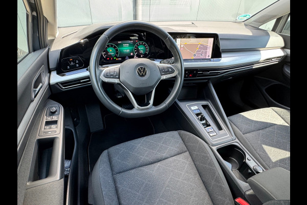 Volkswagen Golf 1.0 TSI Life * Automaat *