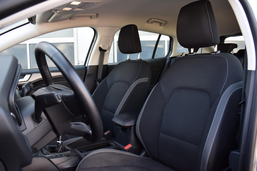 Ford FOCUS Wagon 1.0 EcoBoost Hybrid Connected | Apple CarPlay | LED | Cruise | Sportstoelen