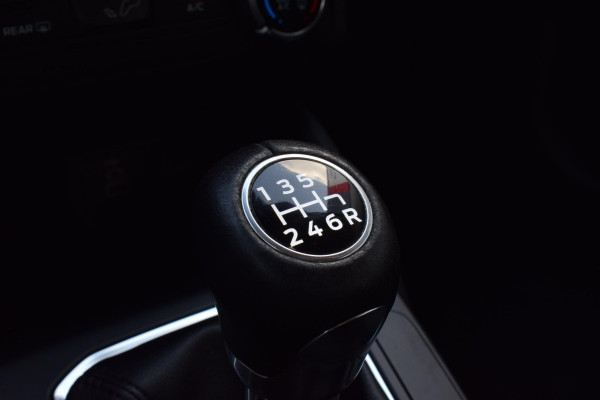 Ford FOCUS Wagon 1.0 EcoBoost Hybrid Connected | Apple CarPlay | LED | Cruise | Sportstoelen