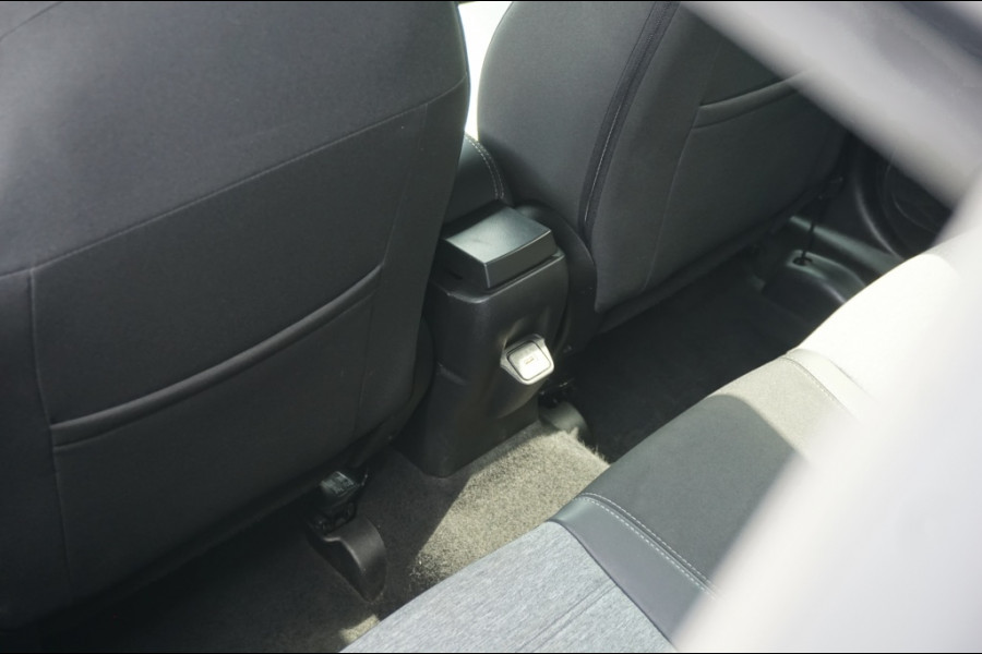 Fiat Tipo Cross 100PK Cross NED. AUTO | HOGE ZIT | WINTERPACK | NAVI