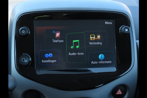 Toyota Aygo 1.0 VVT-i x-play | AIRCO | CRUISE CONTROL | ACHTERUITRIJCAMERA | DEALER OH |
