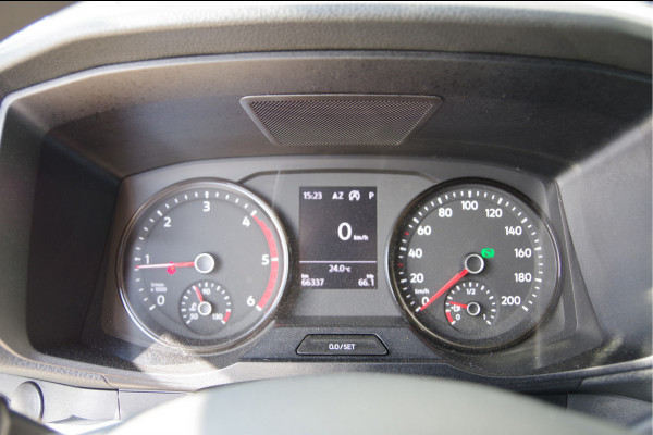 Volkswagen Crafter 35 2.0 TDI L3H3(L2H2) 177PK AUT. LED, GEV. ERGO COMFORT STOEL, STOELVERWARMING, CLIMA, VOORRUIT VERWARMING, CRUISE, MF STUURWIEL