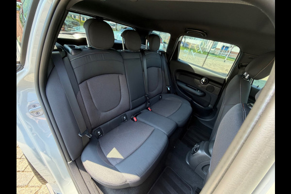 MINI Clubman 1.5 Cooper Business Edition, automaat, NAP, CarPlay