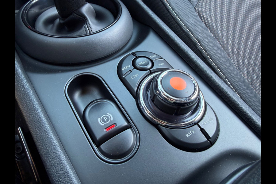 MINI Clubman 1.5 Cooper Business Edition, automaat, NAP, CarPlay