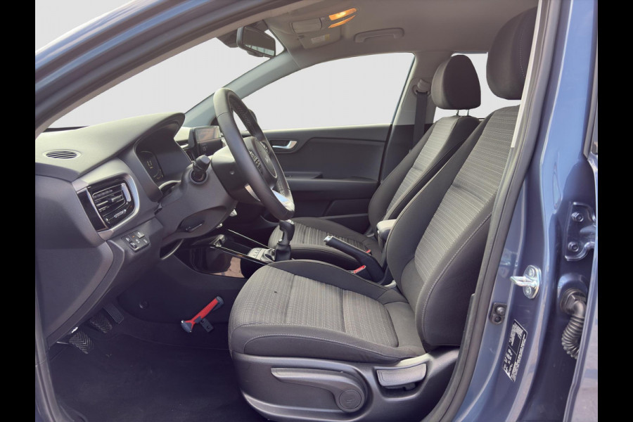 Kia Stonic 1.0 T-GDi MHEV DynamicPlusLine Stoel- en stuurverwarming | Cruise | Navi | Privacy Glass | Camera |