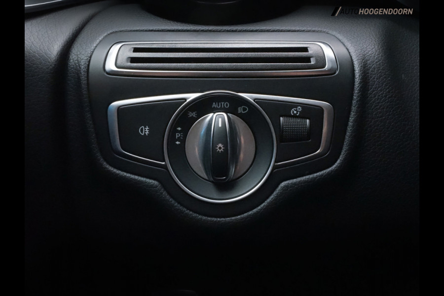 Mercedes-Benz GLC 250 4MATIC Premium Plus AMG (BURMESTER,PANORAMADAK,STOELVERWARMING,TREKHAAK,SFEERVERLICHTING,TOPCONDITIE)