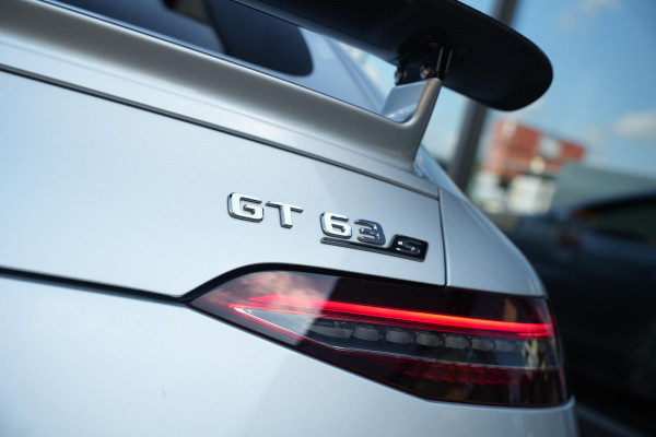 Mercedes-Benz AMG GT 4-Door Coupe AMG 63 S 4MATIC+ Schuifdak Burmester 3D Carbon Aerodynamics Package Nappa Leder
